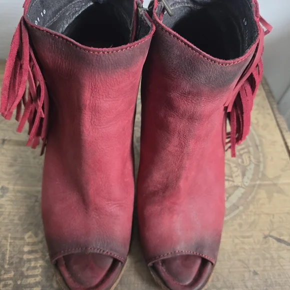 LIBERTY Black Red Fringe Open-Toe Ankle Booties - Picture 9 of 9